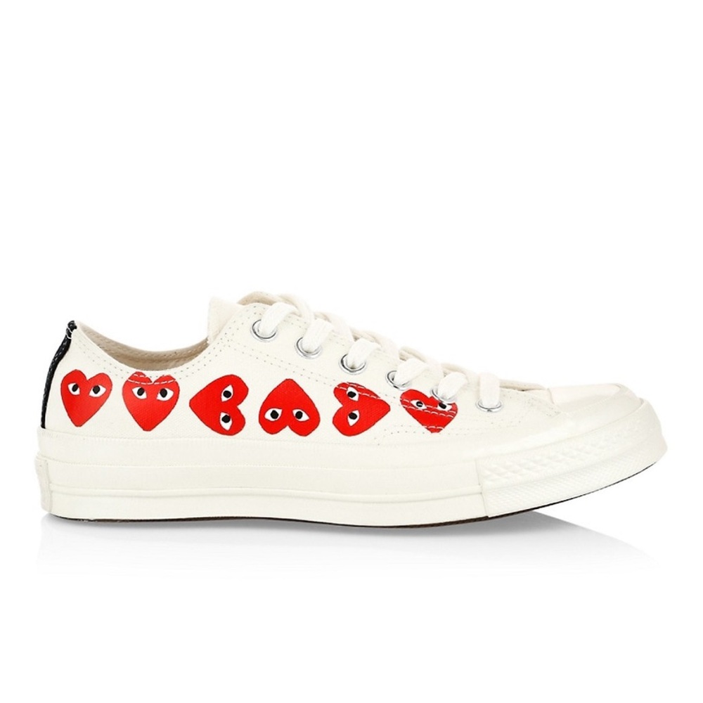 Comme Des Garçons Play Low Top Converse